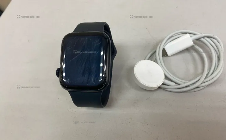 Часы  Apple Watch SE ALUMINUM 44MM 2ND GEN