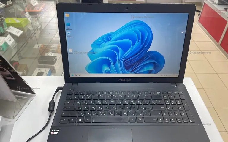 Ноутбук  asus x552e