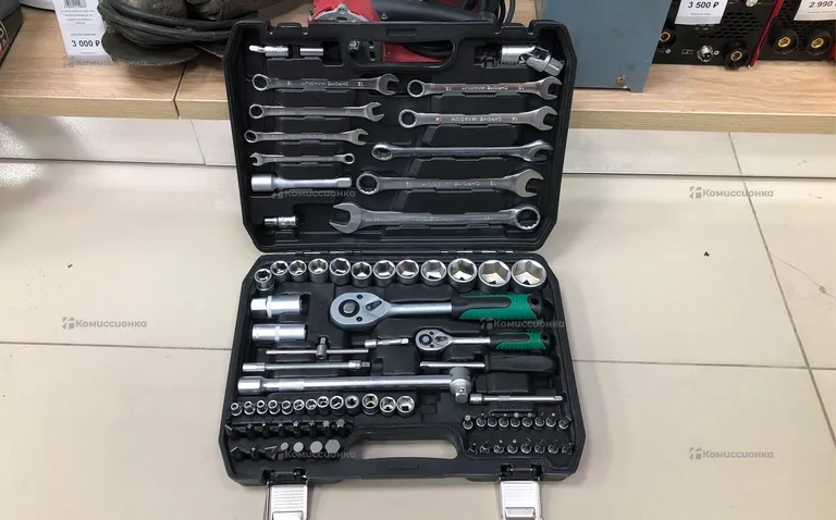 Набор инструментов Автохит 82 pcs