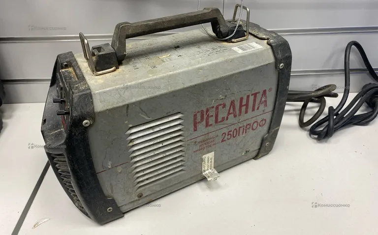 Сварочный аппарат Ресанта 250 ПРОФ