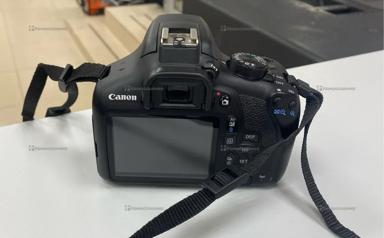 Фотоопарат Canon 1300d