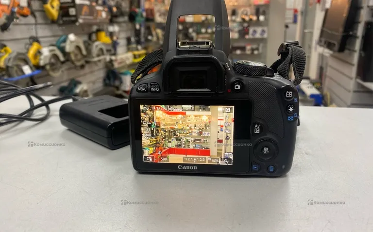 Фотоаппарат  Canon EOS 100D