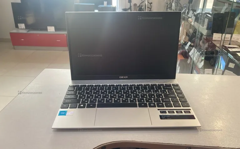 Ноутбук  dexp icp301