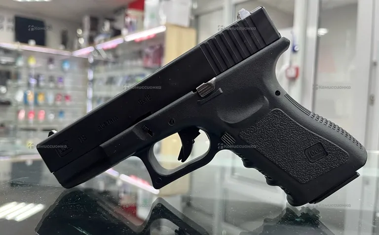 Страйкбольный пистолет Glock 9x19