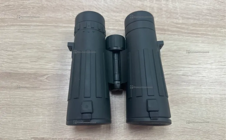 Бинокль Steiner Observer 10x42