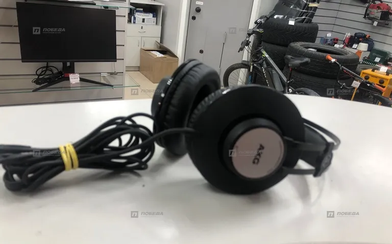 Наушники проводные AKG K72