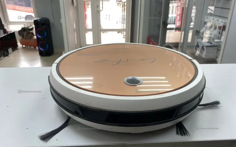 Робот пылесос pioneer life