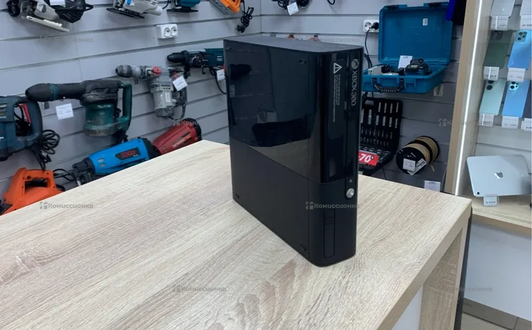 Приставка Xbox Xbox 360 E