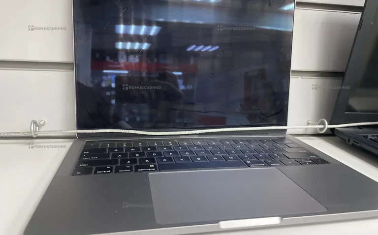 Ноутбук  MacBook Pro