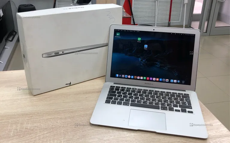 Ноутбук  Apple MacBook Air  13