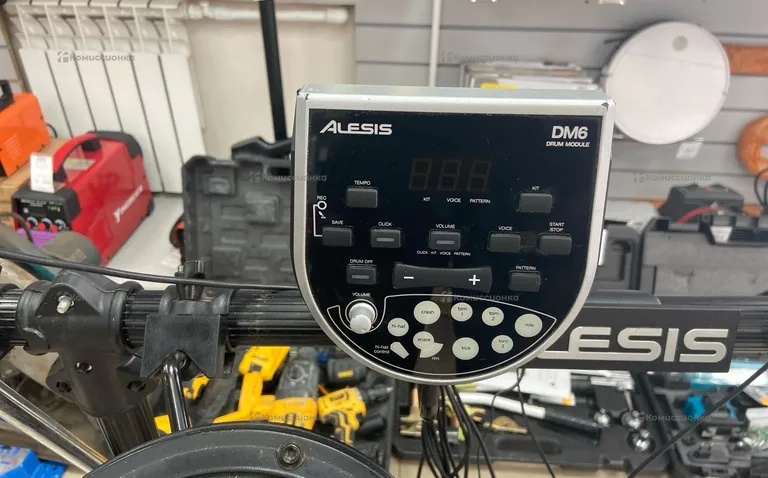Электронная ударная установка Alesis DM6
