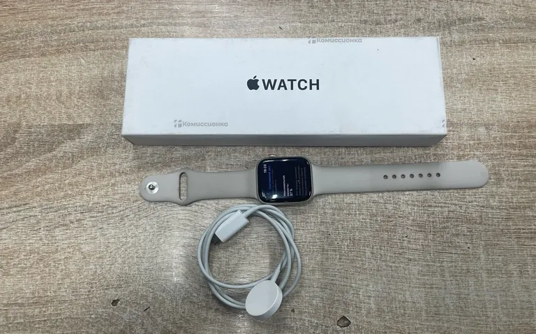 Часы  Apple Watch SE 2 44mm