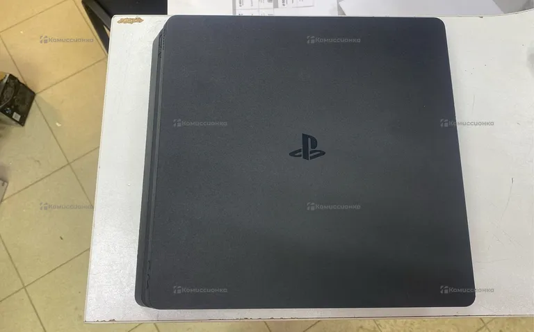 Приставка PS4. slim 1tb