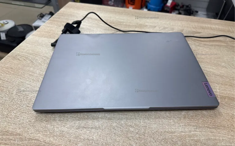 Ноутбук Lenovo Ideapad slim 3i