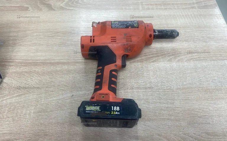 Аккумуляторный вытяжной заклепочник MESSER M1000 (