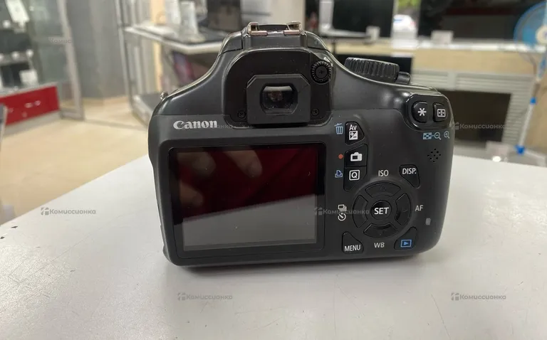Фотоопарат canon EOS1100D