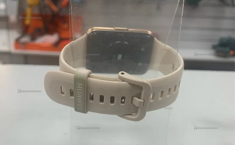 Часы  Huawei Watch fit 2