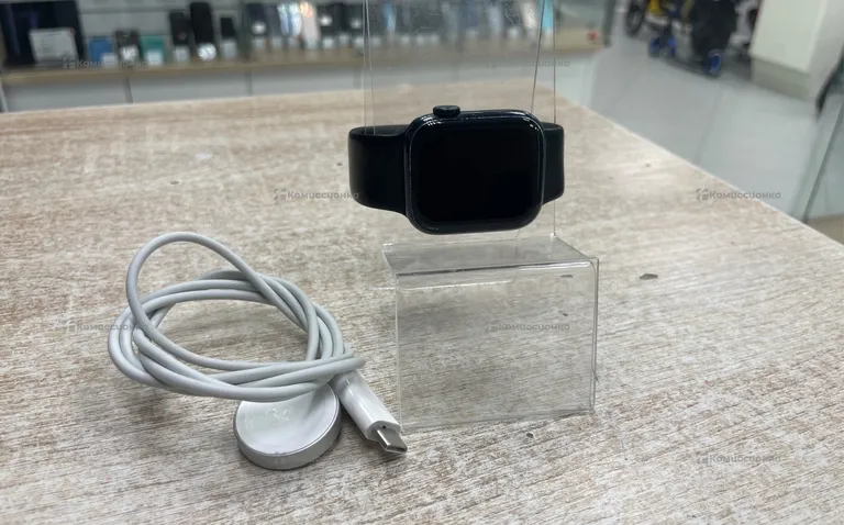 Часы Apple Watch 7 41mm