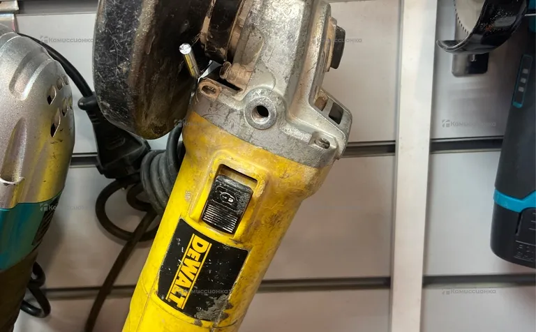 УШМ DeWALT DWE4119
