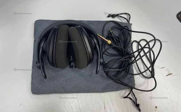 Наушники  студийные akg k361-Bt