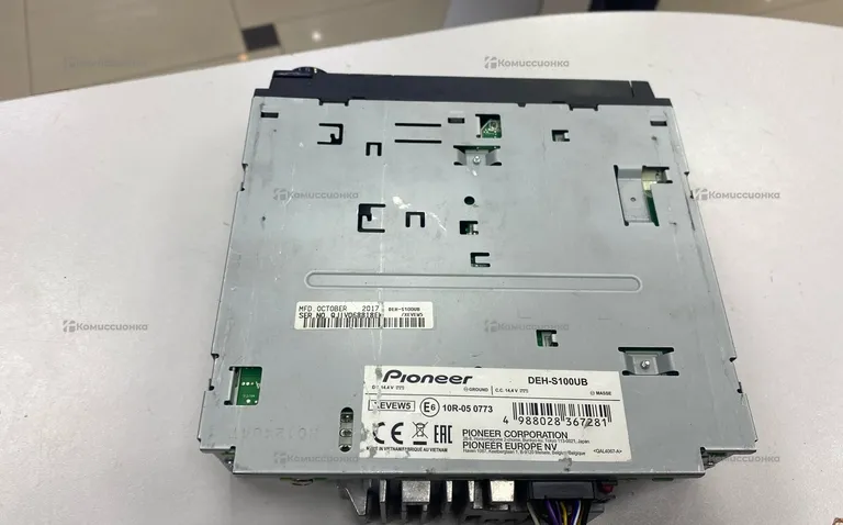 Автомагнитола  Pioneer DEH-S100UB