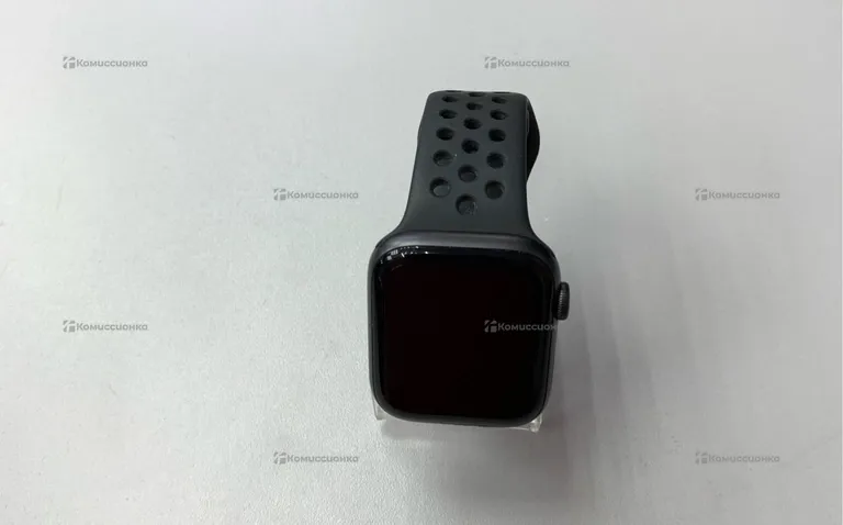 Часы  Apple Watch SE 44mm