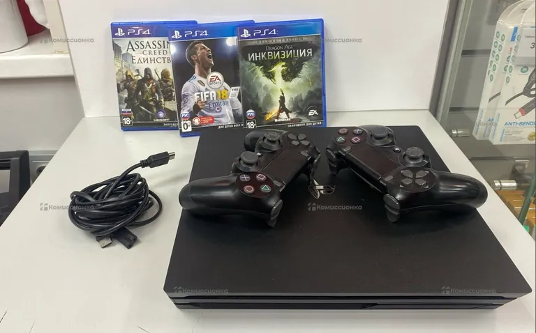 Приставка Sony PS4 pro 1