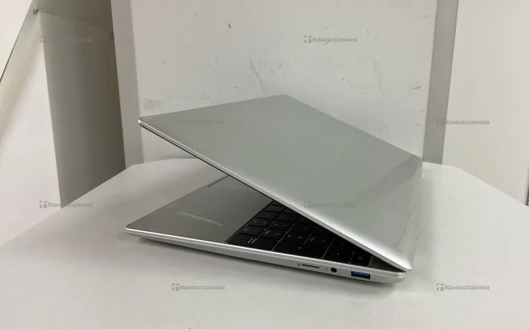 Ноутбук INtel i7