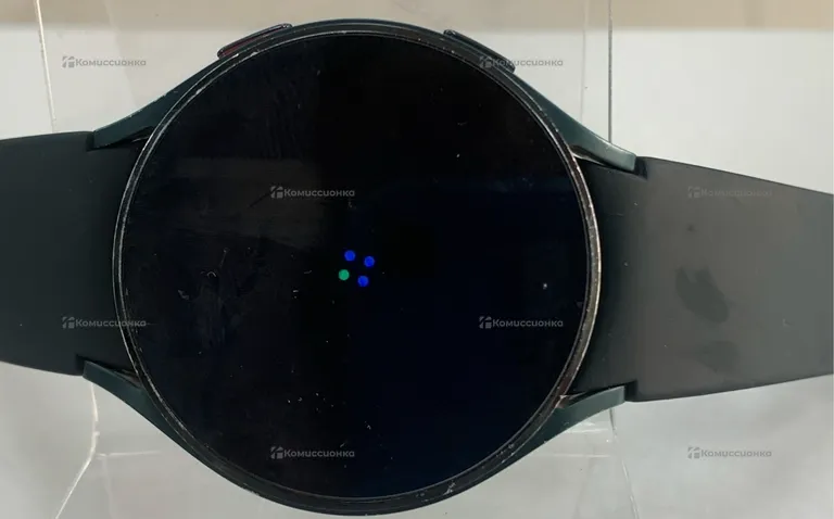 Часы  Samsung Watch 4