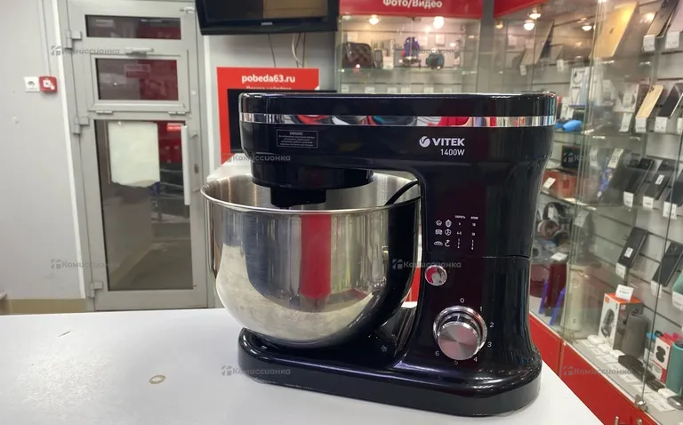Миксер Vitek VT-1441