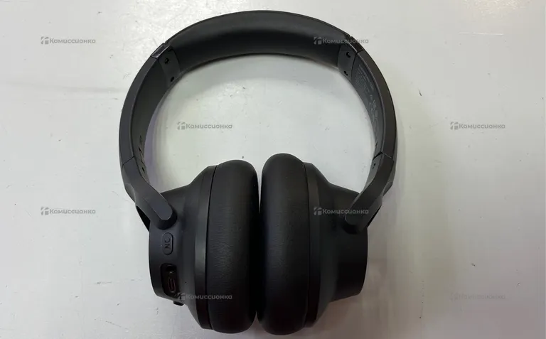Наушники Soundcore Q20i