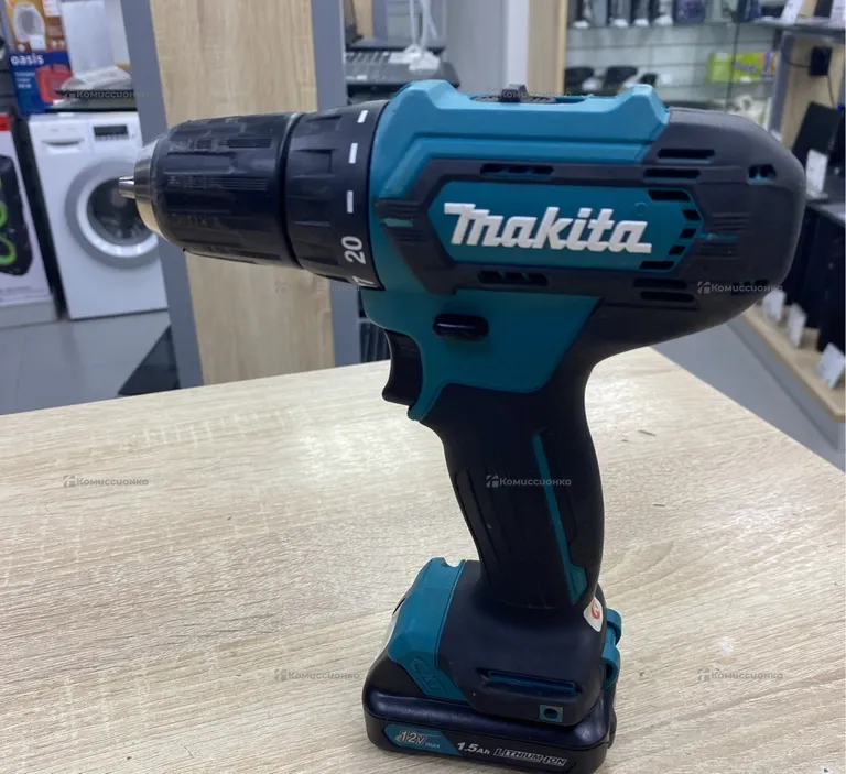 DF333D 12v шуруповерт Makita