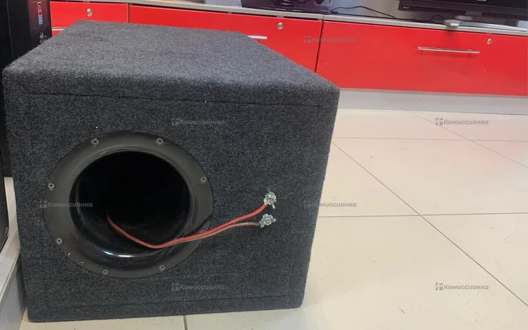 Сабвуфер  M12