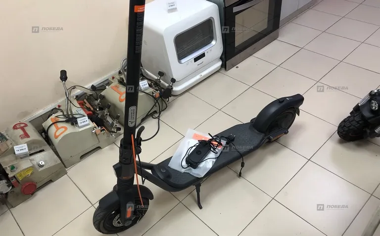 Электросамокат Nbs kickScooter F2 PRO