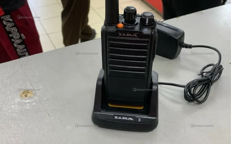 Рация  lira dp-200v