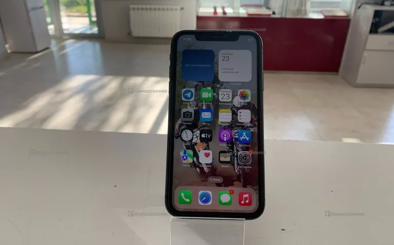 Apple iphone  11 64