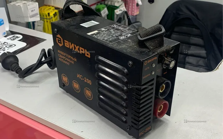 сварочный аппарат ВИХРЬ ИС-200