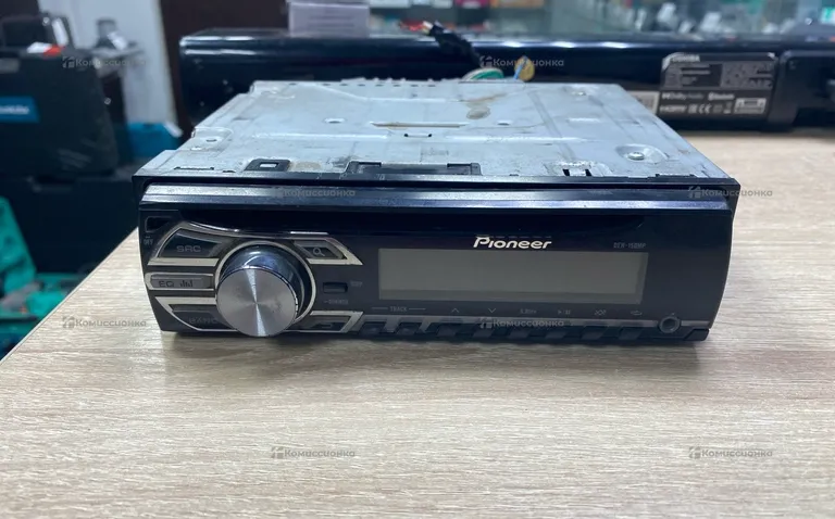 Автомагнитола  pioneer