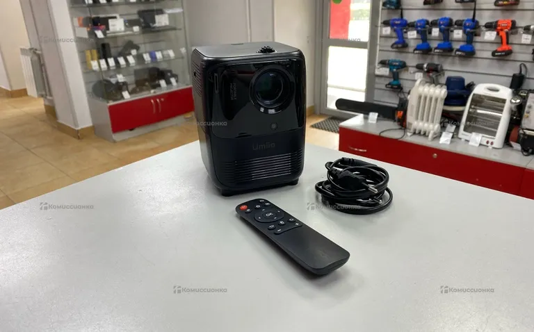Проектор Umiio A008
