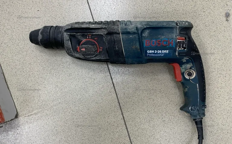 Перфоратор Bosch  GBH 2-26 DRE