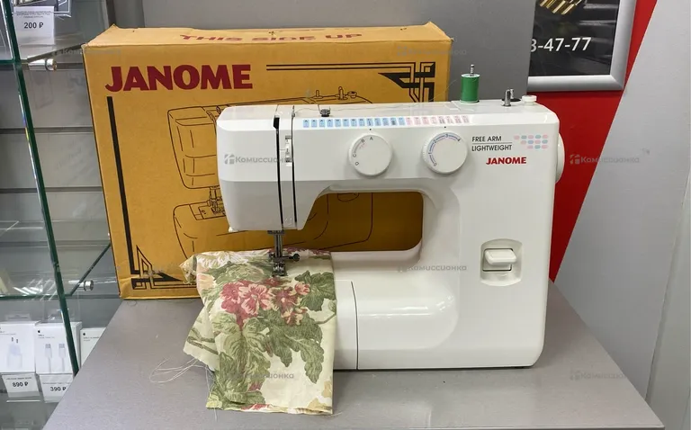 Швейная машина Janome 743-03