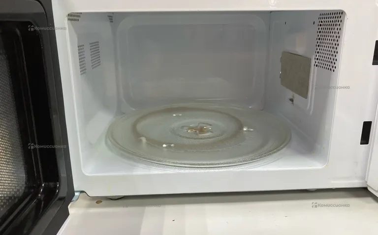 Микроволновая печь  Gorenje MO20E1W