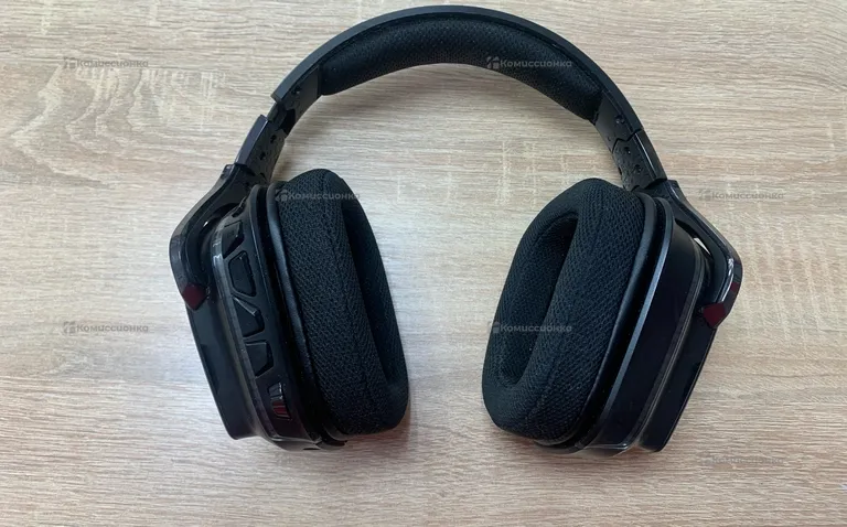 Наушники Logitech G933