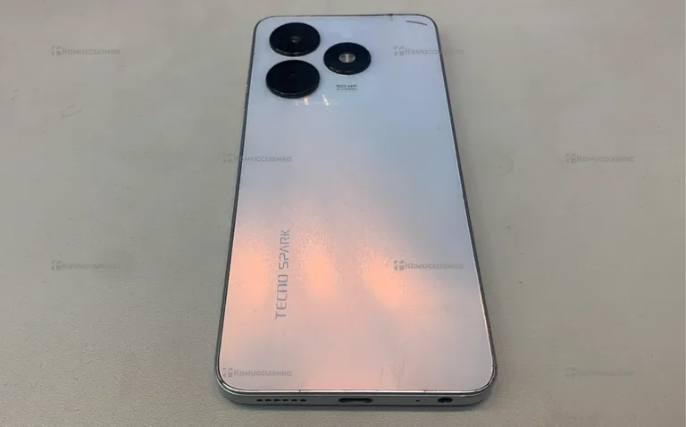 TECNO SPARK 20C 8/128 ГБ