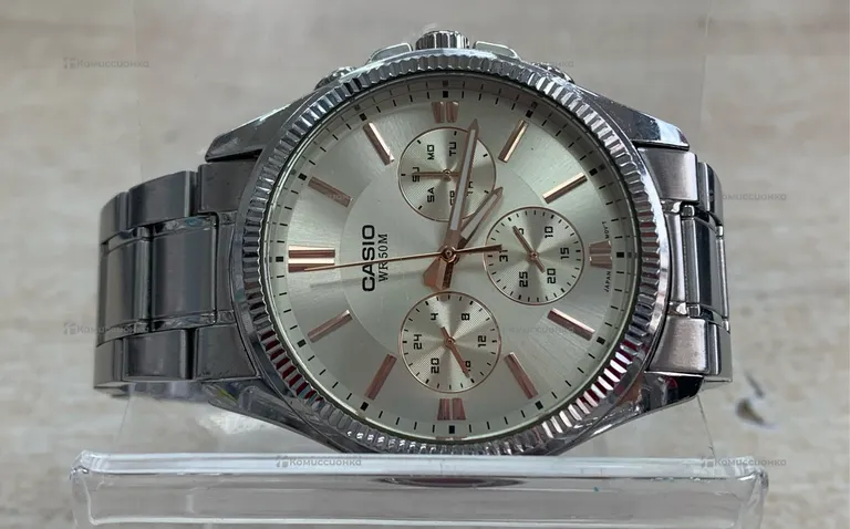 Часы  Casio WR 50 M