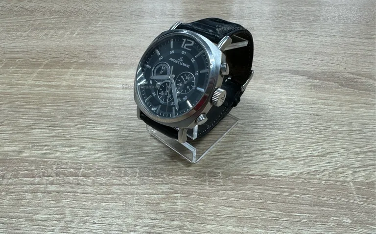 Часы  Jacques Lemans 1-1645
