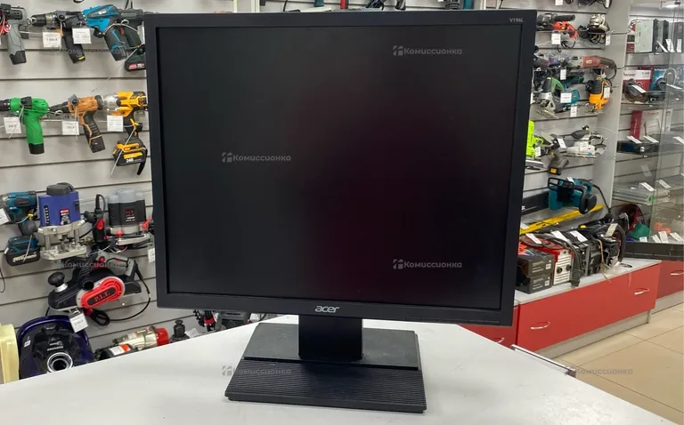 Монитор Acer V196Lb