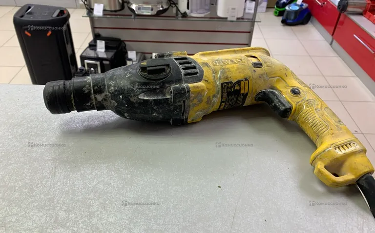 Перфоратор DeWALT DWH24K