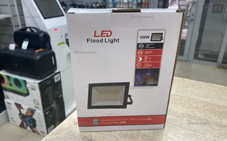 Прожектор Flood Light 100W