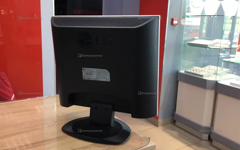 Монитор LG Flatron L1717S